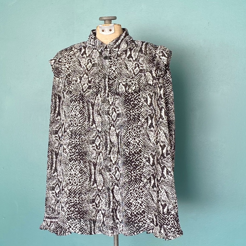 Who What Wear Snakeskin Blouse Snakeskin Top NWT